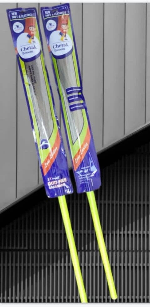 Chetak Grass Broom Soft Flexible with Neon Handle