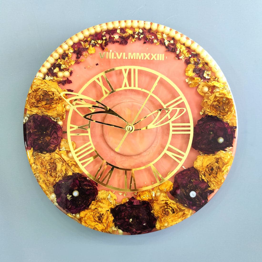 Resin clock