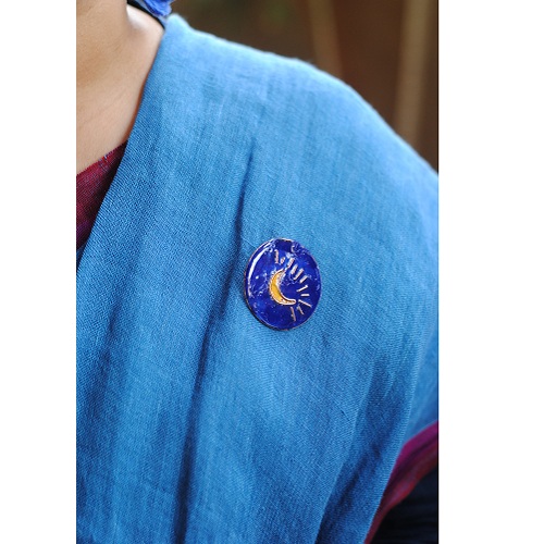 Ekibeki Chanda Lapel Pin (Color:Blue)