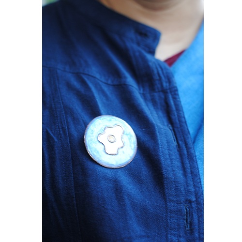 Ekibeki Ande ka Funda Lapel Pin (Color:Blue)